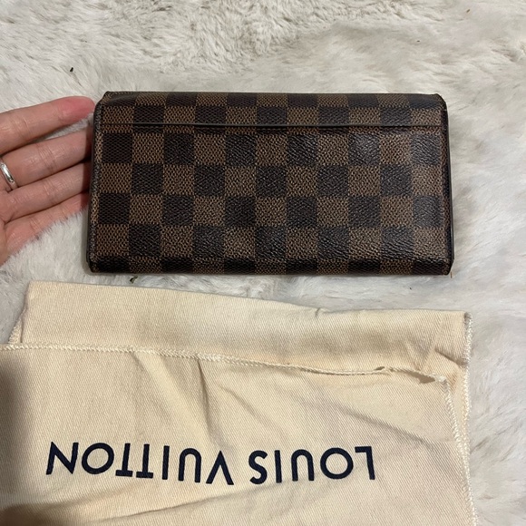Louis Vuitton Damier Ebene Wallet - Picture 1 of 4